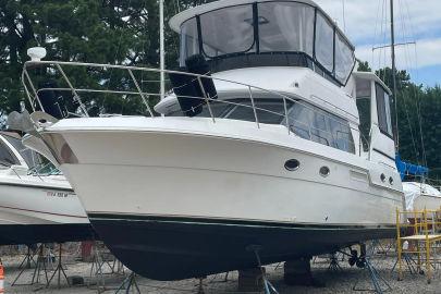 2002 Carver 406 Motor Yacht