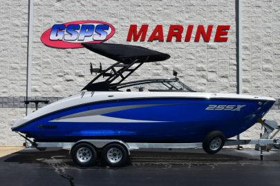 2025 Yamaha Boats 255XD