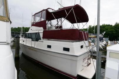 1989 Mainship Nantucket 36 DC