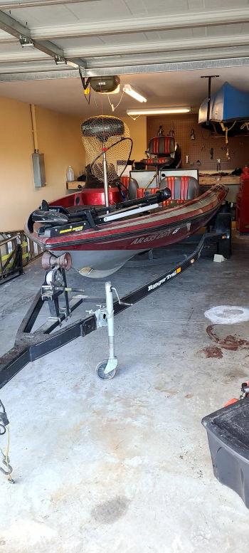 1998 Ranger Boats R80