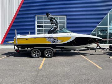 2013 Centurion Boats Avalanche C4