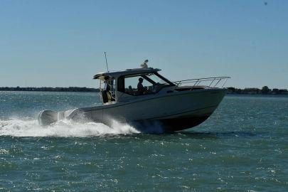 2020 Boston Whaler 325 Conquest Pilothouse