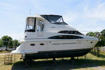 2003 Carver 396 Motor Yacht