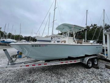 2023 Sea Born LX24 Center Console