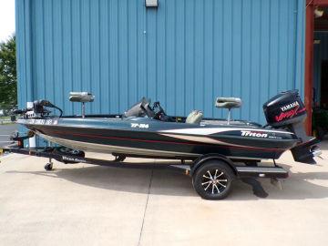 2003 Triton Boats TR186