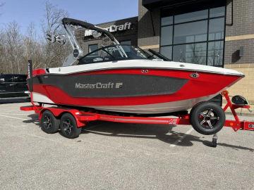 2023 MasterCraft XT20