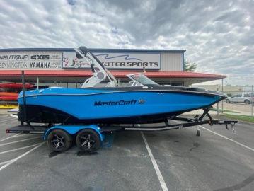 2020 MasterCraft XT22