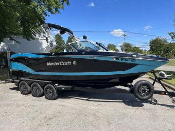 2019 MasterCraft X24