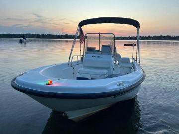 2000 Boston Whaler Dauntless 160