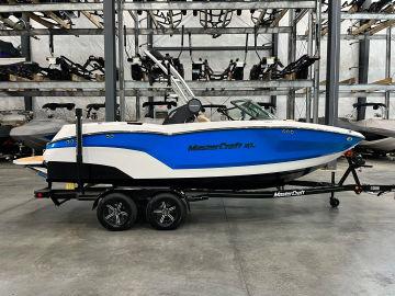 2023 MasterCraft NXT21