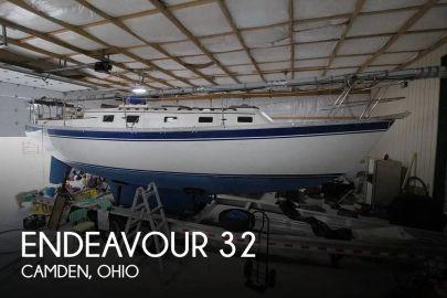 1982 Endeavour 32