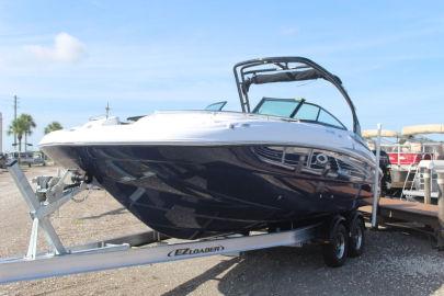 2024 Hurricane Sundeck 2400 OB