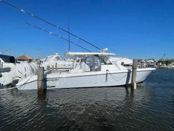 2023 Everglades 395 Center Console