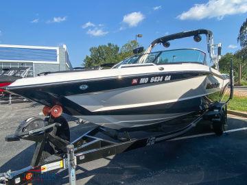 2019 Mastercraft XT25