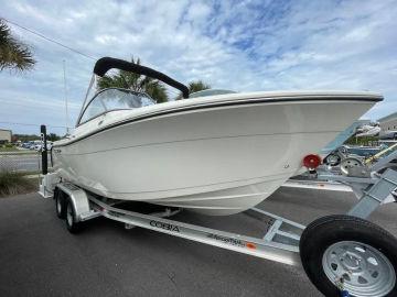 2023 Cobia Boats 220 DC