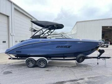 2024 Yamaha Boats 255 XD