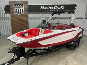 2024 Mastercraft XT24