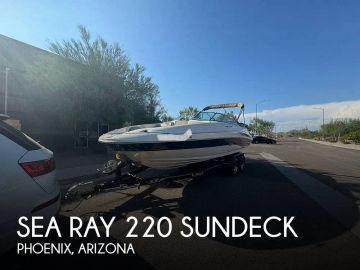 2002 Sea Ray 220 Sundeck