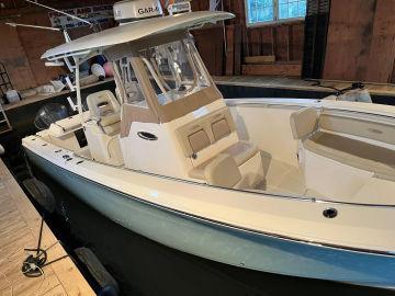 2016 Cobia 296 CC