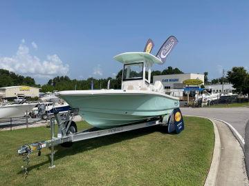 2025 ROBALO 246 CAYMAN