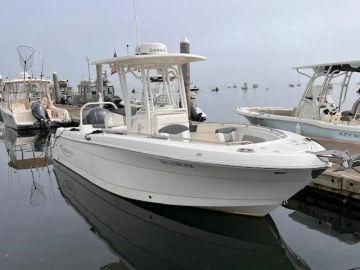 2020 Robalo R242 Explorer