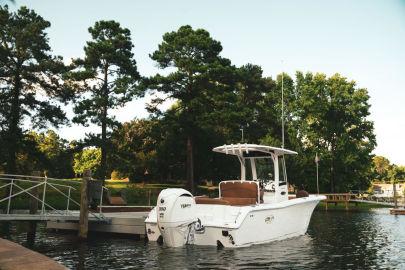 2024 Sea Hunt Ultra 255 SE