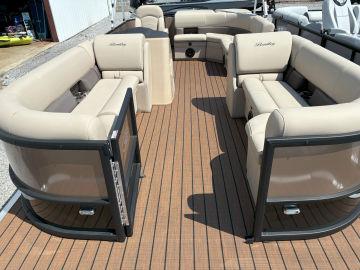 2024 Bentley Pontoons Legacy 220 Cruise