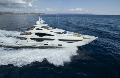 2025 Sunseeker 131 Yacht