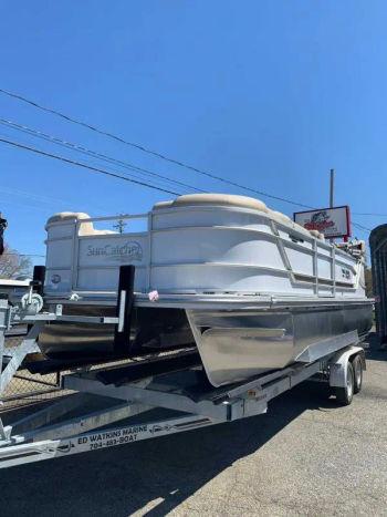 2023 SunCatcher Pontoons Fusion 22RC