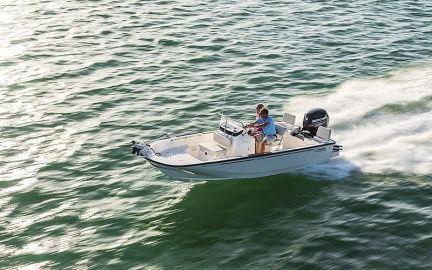 2025 Boston Whaler 170 Montauk