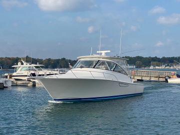 2013 Viking 42 Open