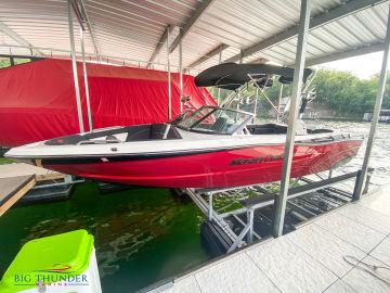 2020 Mastercraft XT25