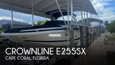 2020 Crownline E255XS