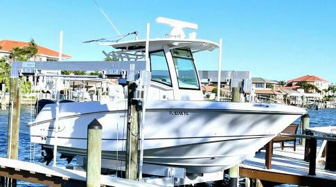 2009 Boston Whaler 250 Outrage