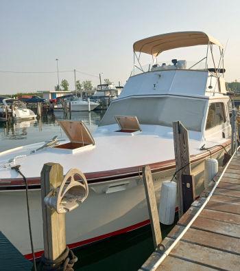 1974 EGG HARBOR 40 Yacht Cruiser