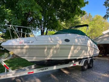 1997 Rinker FIESTA VEE 266