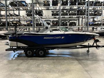 2019 MasterCraft XT23