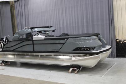 2025 Harris 250 Grand Mariner