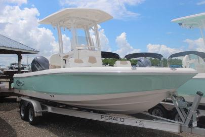 2024 Robalo 226 Cayman