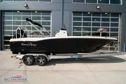 2023 NauticStar 231 Hybrid