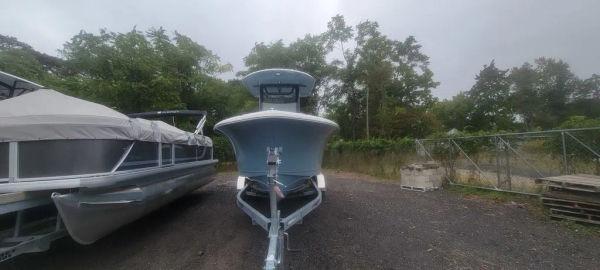 2025 Sea Hunt Ultra 239 SE