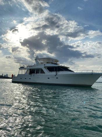 2006 Offshore Yachts 72 Cockpit Motoryacht