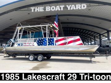 1985 Lakescraft 29 Beachcomber