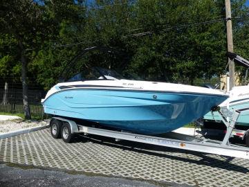 2024 Hurricane Sundeck 235 OB