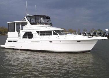 1998 Carver 445 Aft Cabin Motor Yacht