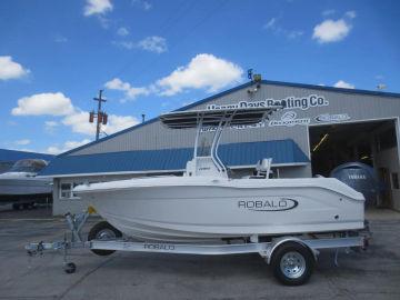 2024 Robalo R180 Center Console