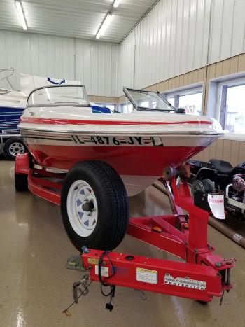 2005 Tracker Marine TahoeQ4