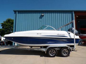 2023 Hurricane SunDeck 187 OB