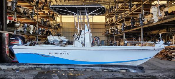 2020 Blue Wave 2000 PUREBAY