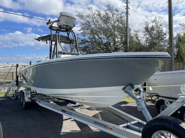 2023 Pathfinder Boats 2700 Open